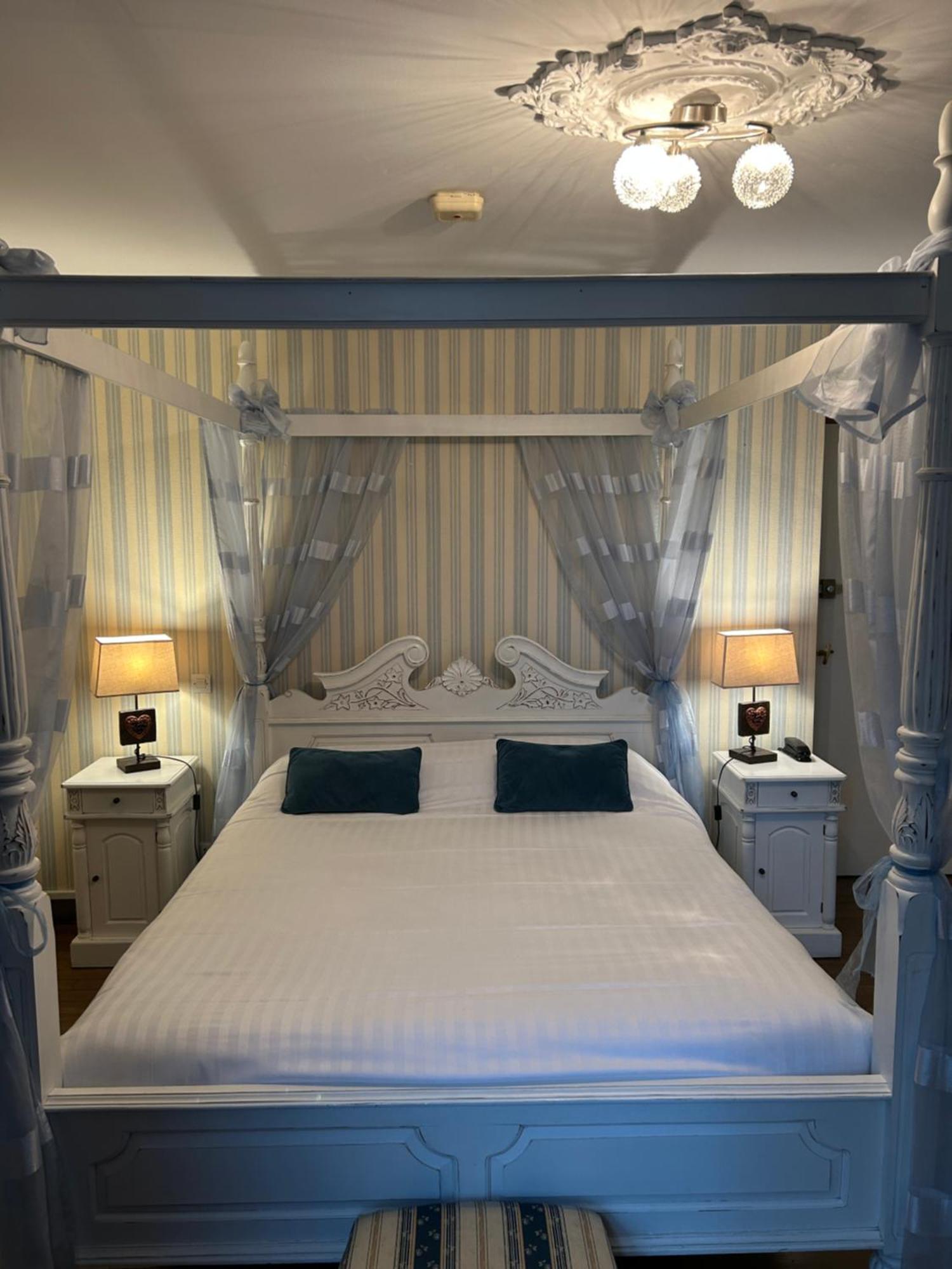 Hotel De La Loire Saint-Satur Buitenkant foto