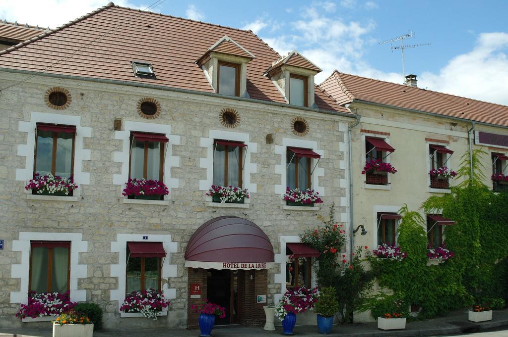 Hotel De La Loire Saint-Satur Buitenkant foto