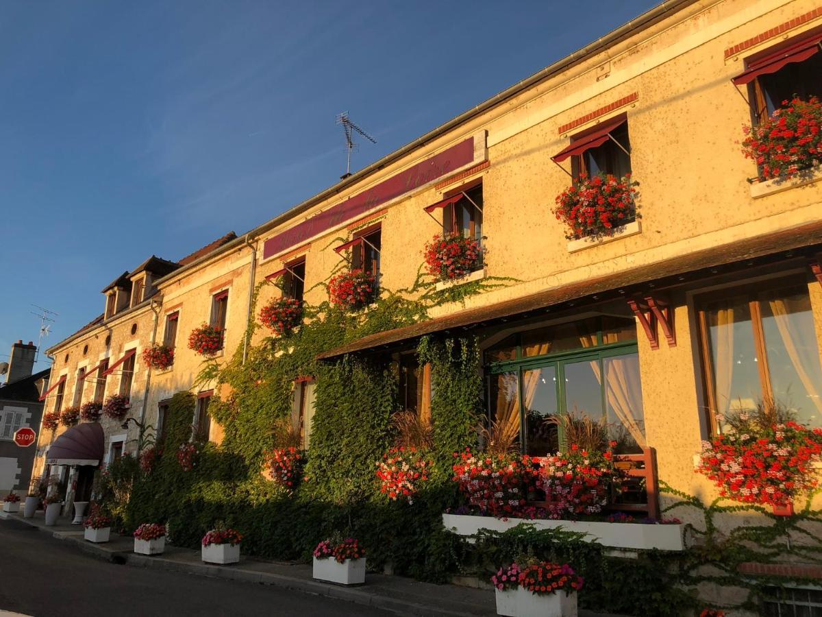 Hotel De La Loire Saint-Satur Buitenkant foto